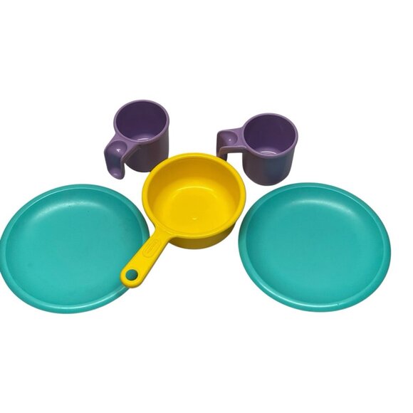 Little Tikes Plates, Cups, Pan 1990s Made In The USA - Picture 1 of 9